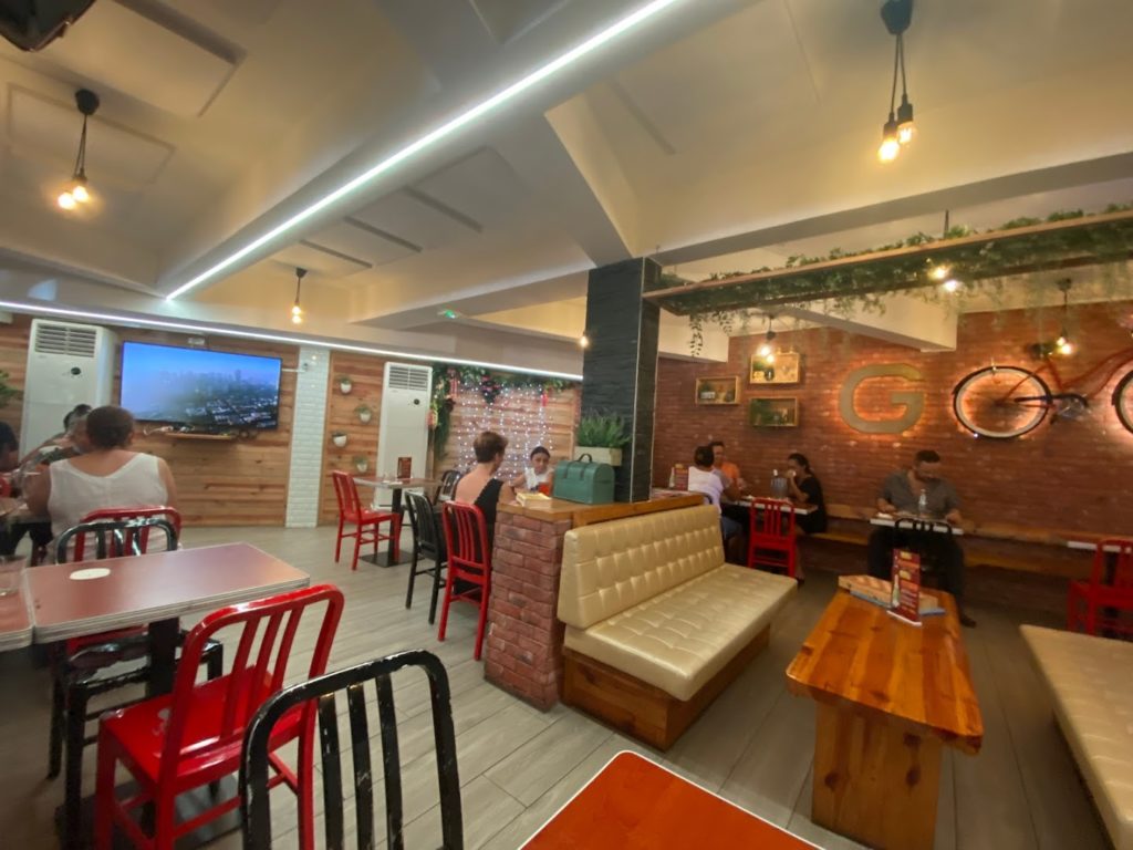 Café Maeva – Grill House & Chill Bar