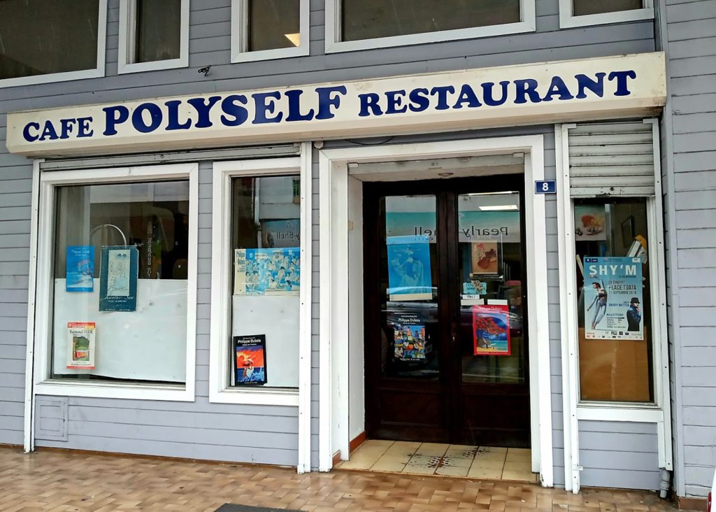 Cafe Polyself