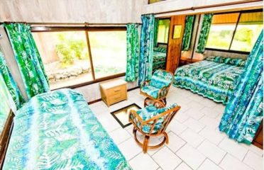 Cook’s Bay Overwater Bungalows