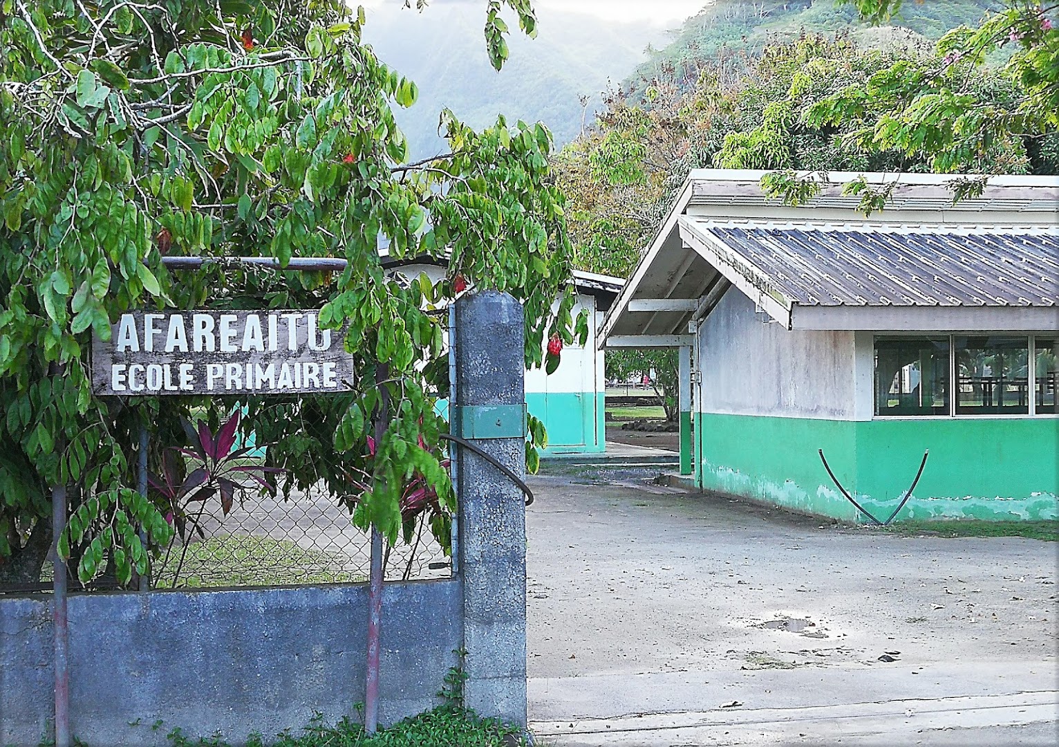 Ecole Primaire De Afareaitu École   Moorea-Maiao