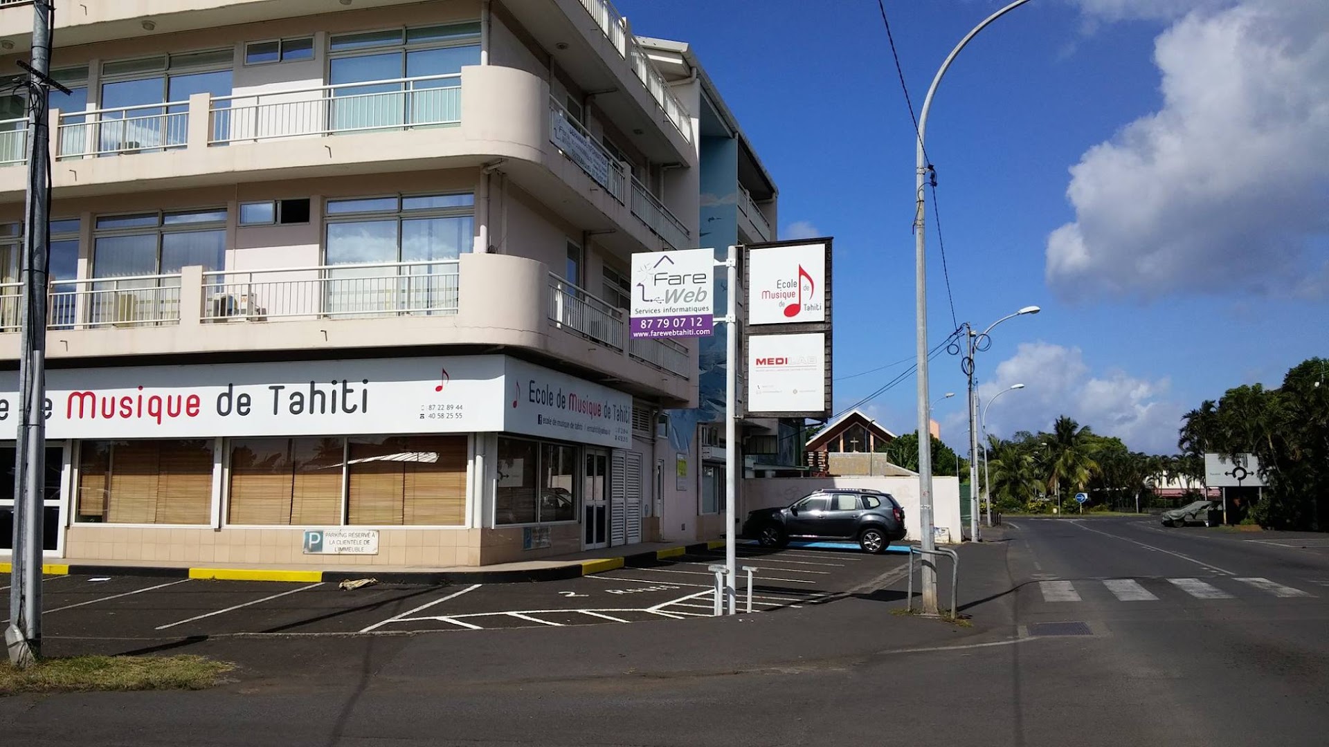 FARE WEB Consultant en informatique   Rue Wallis