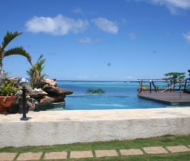 Fare Tehuarupe – Haapiti Surf Accomodation
