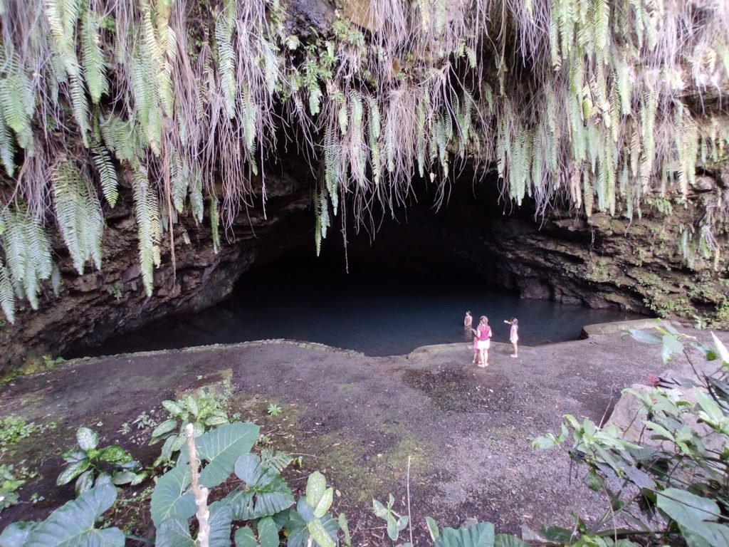 Grottes De Maraa