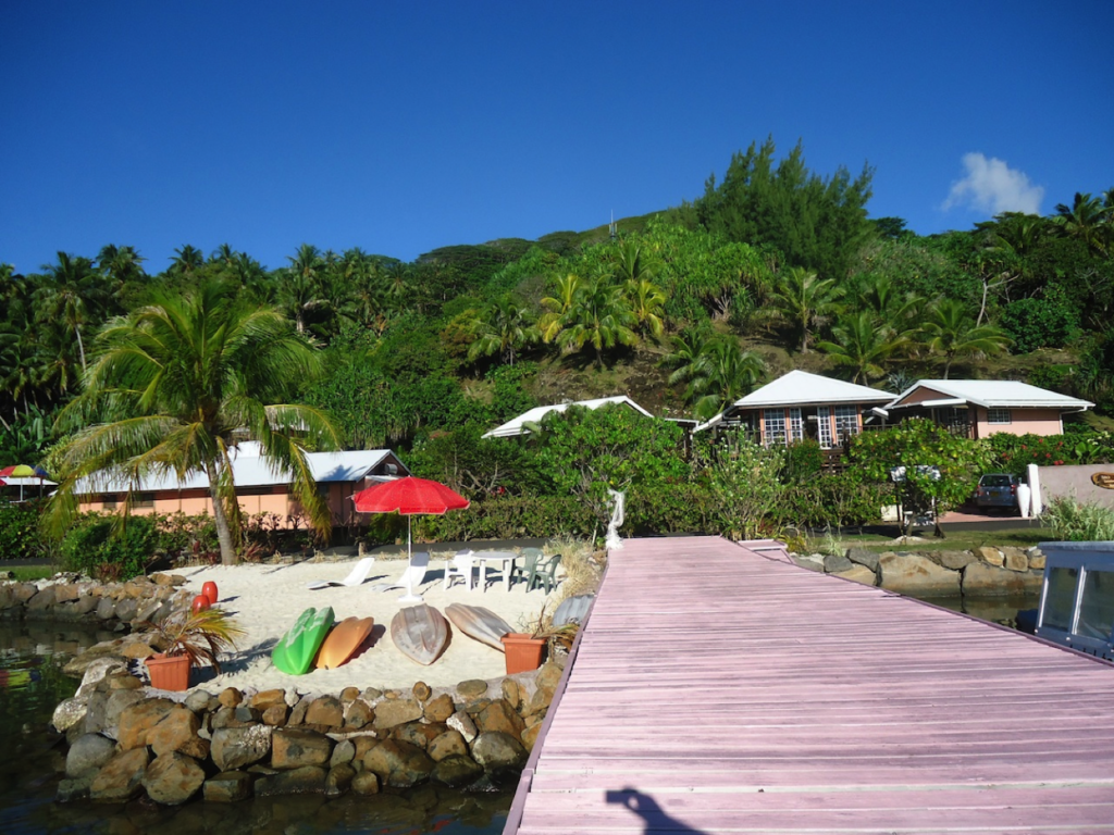 L’Hibiscus Tahaa – pension de famille, restaurant