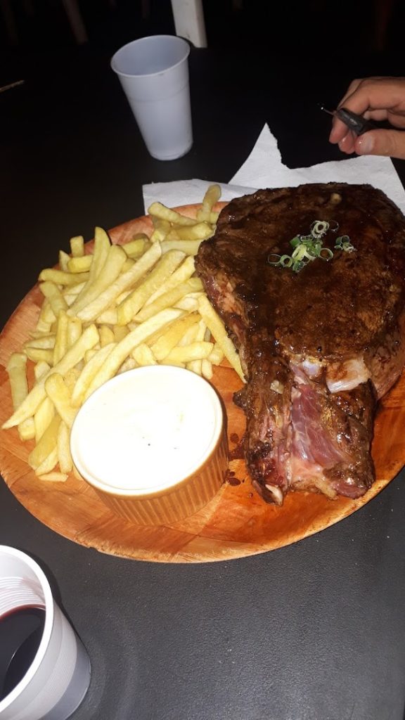 Lahanas Bbq