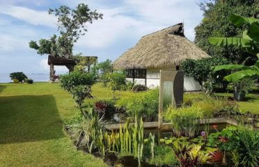 Linareva Moorea Beach Resort