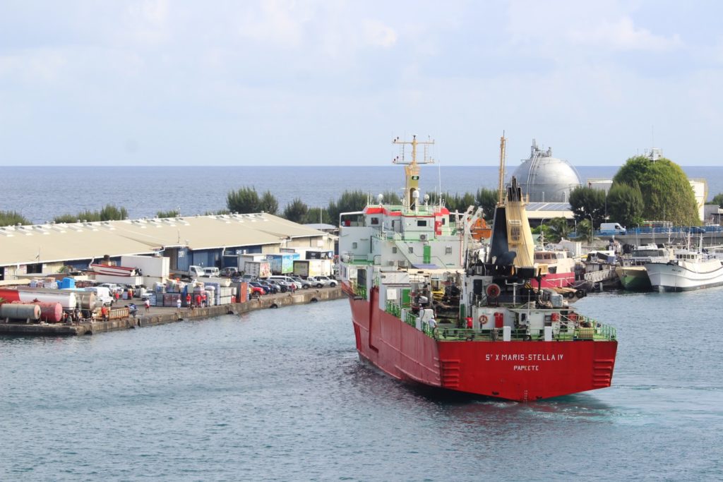 Motu Uta Pier