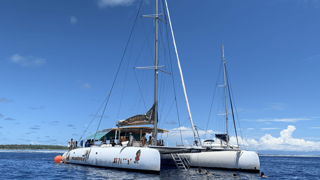 POE CHARTER TAHITI