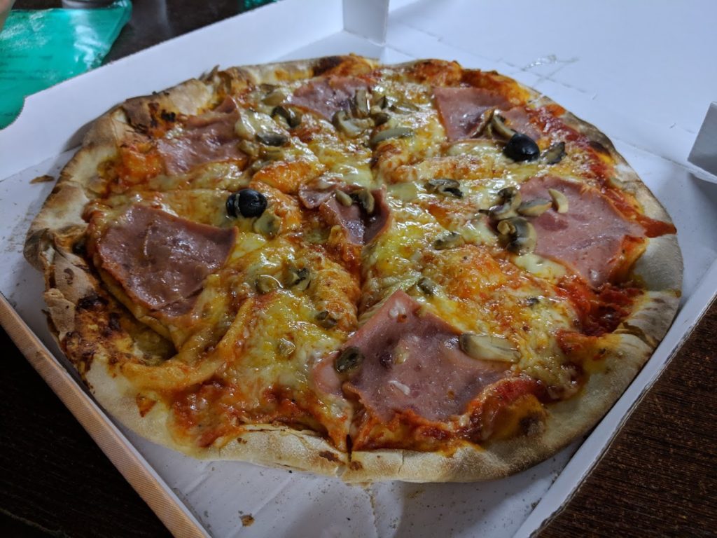 Pizza Daniel Mano Arii