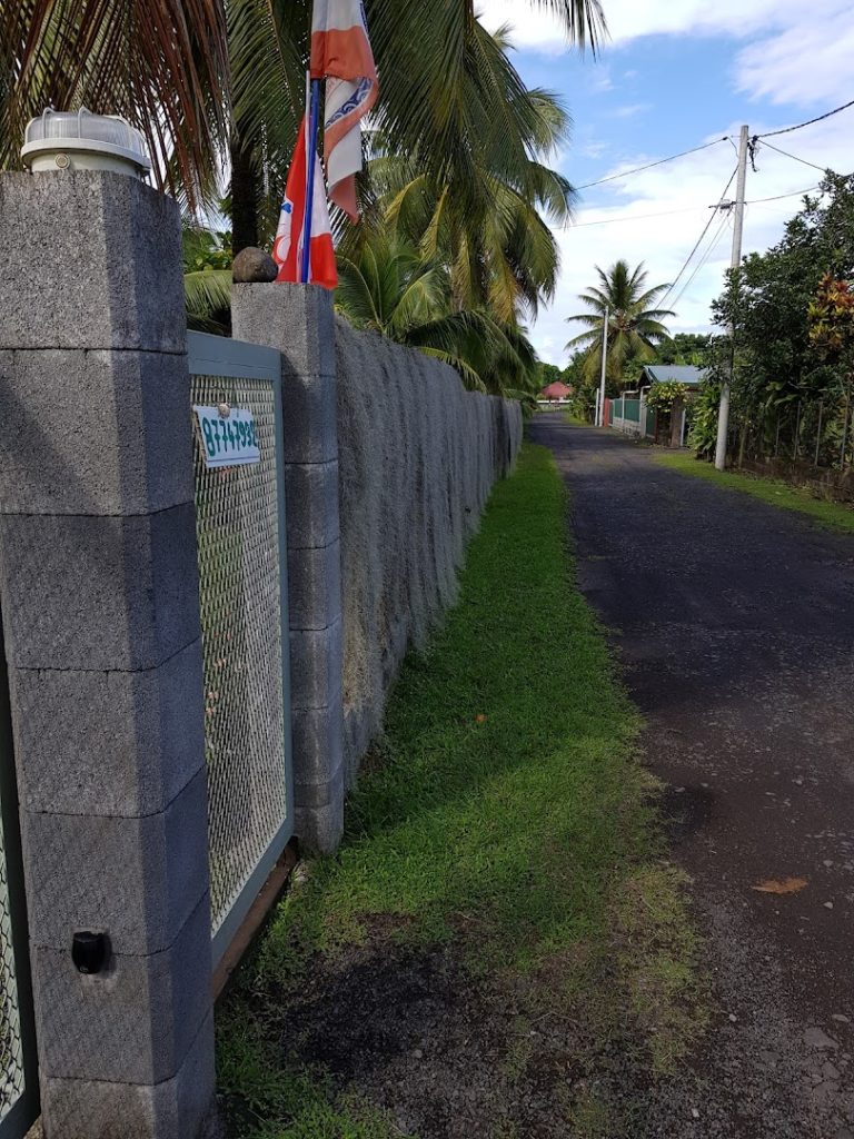 Taharuu Surf Lodge — photo 3