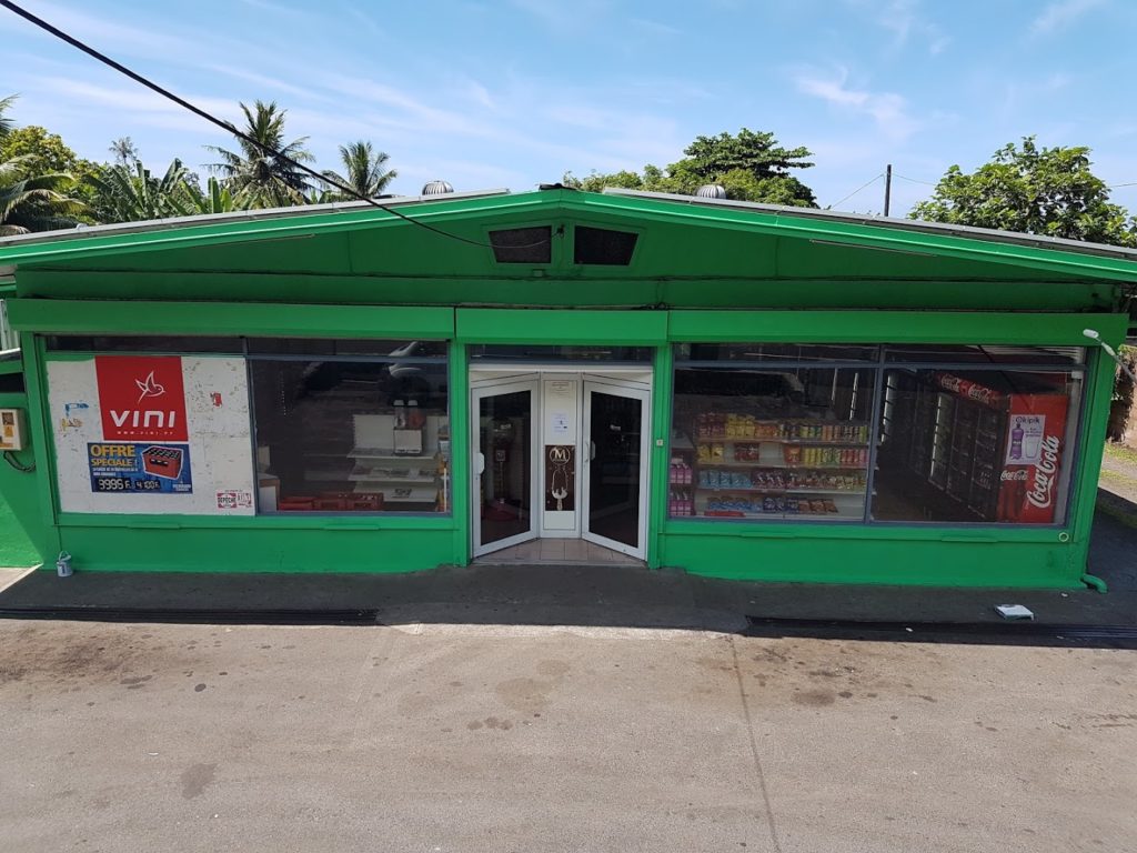 Tahiti Glace Papara — photo 2