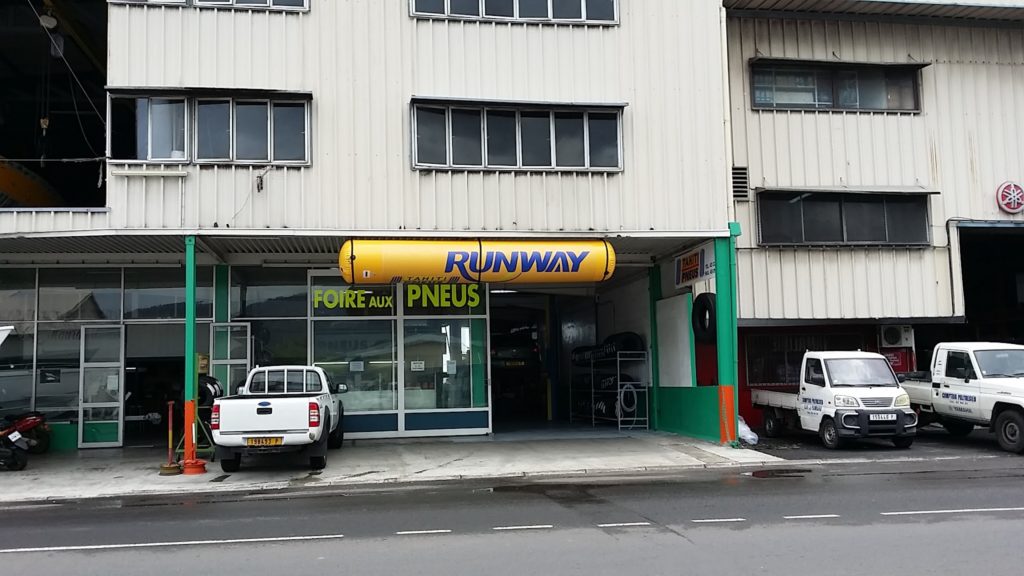 Tahiti Pneus ( Fare Ute )