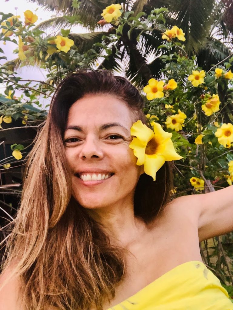 Teaki Dupont-Teikivaeoho Maitre-praticienne en hypnose Tahiti, Polynésie française