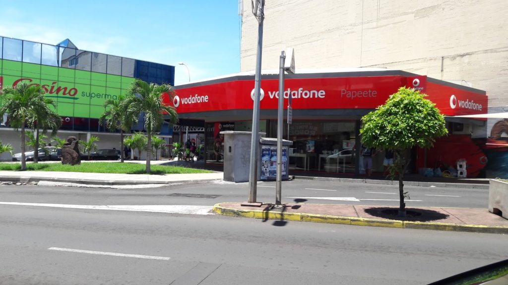 Annuaire Vodafone – Boutique Carrefour Punaauia